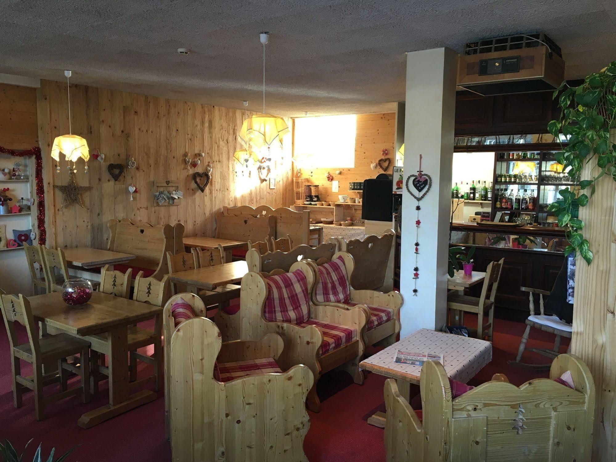 Hotel Le Dauphin Villard-de-Lans Dış mekan fotoğraf
